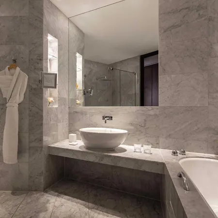Anantara The Marker Dublin- A Leading Of The World מלון